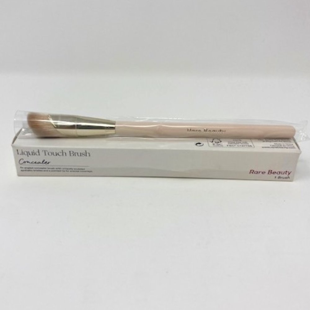 Rare Beauty Liquid Touch Brush